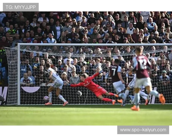 斯特拉斯堡1-0小胜布雷斯特，帕尼切利紧追射手榜